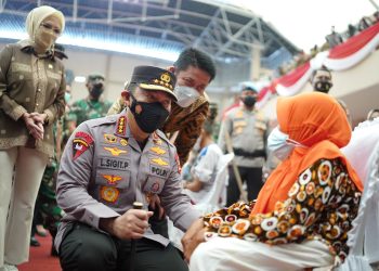 Tinjau Vaksinasi Se-Indonesia, Kapolri Dorong Percepatan Target Dosis Dua dan Booster