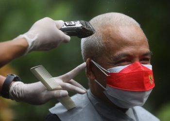 Ganjar Cukur Gundul; Wujud Empati Pada Anak Penyintas Kanker