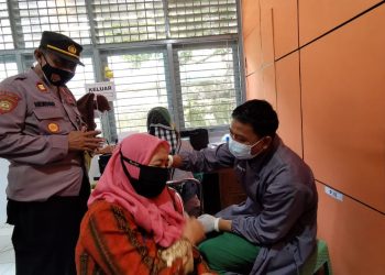 Ada Si Sambar, Penerima BPNT Bisa Sekalian Vaksin Booster di Kantor Pos