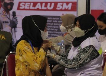 Gerai Vaksinasi Presisi Sediakan Migor Kemasan dengan Harga Murah, Warga Pemalang Sumringah