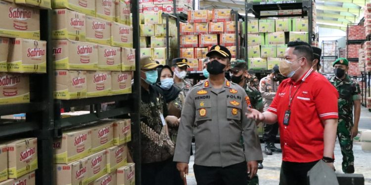 Pastikan Stok Pangan Aman Jelang Ramadan, Kapolres Banjarnegara Bersama Forkopimda Kunjungi Agen dan Toko