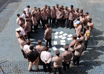 Percepat Capaian Vaksinasi, Polres Banjarnegara Terjunakan Personel Sisir Warga Belum Vaksin Covid-19