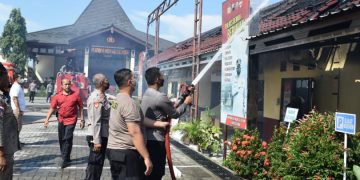 Polres Demak Terbakar