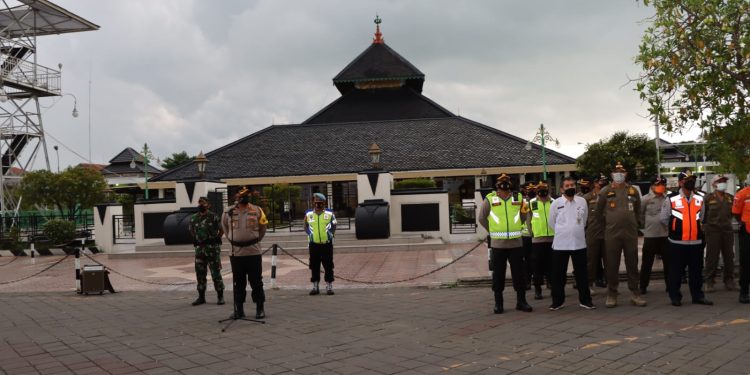 Ratusan Polisi di Terjunkan Dalam Tradisi Megengan Demak