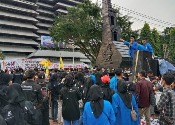 Mahasiswa UIN Tolak Kenaikan BBM dan Wacana Tiga Periode