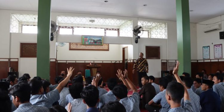 Cegah Berkembangnya Paham Radikalisme, Divhumas Mabes Gelar FGD Di Ponpes Asyurkati