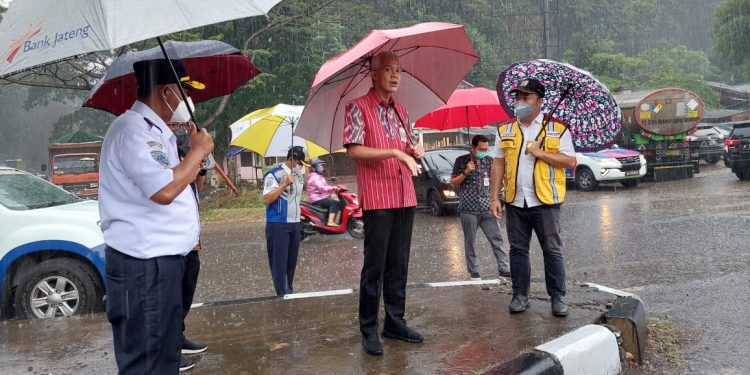 Ganjar Cek Persiapan Jalur Mudik Jateng