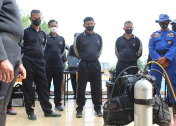 Dirpolairud Polda Jateng Siagakan Tim Sar Arnavat Menjelang Libur Lebaran Di Pelabuhan Tanjung Mas