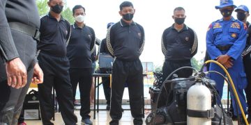 Dirpolairud Polda Jateng Siagakan Tim Sar Arnavat Menjelang Libur Lebaran Di Pelabuhan Tanjung Mas