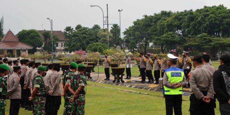 Polres Banjarnegara Gelar Apel Jelang Malam Takbiran