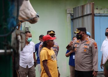 Aparat Gabungan di Demak Lakukan Pemeriksaan Terhadap Mobil Pengangkut Hewan Ternak