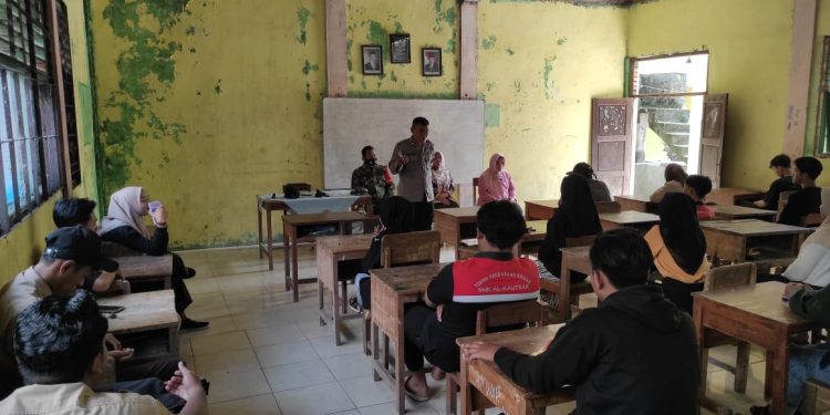Cegah Konvoi Kelulusan Siswa SMK, Kapolsek Datangi Sekolah