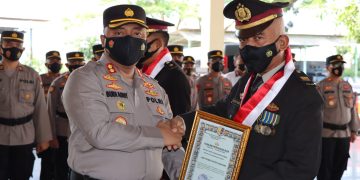 Pimpin Upacara Purna Bhakti, Kapolres Demak : Teruslah Berbuat Baik Untuk Masyarakat