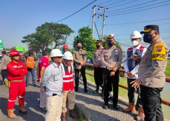 Kapolres Demak Survei Pembangunan Jembatan Wonokerto
