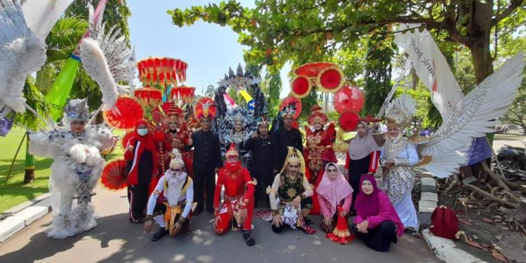 Ratusan Perserta Karnaval Ramaikan HUT RI di Demak