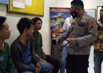Kapolsek Sayung, Akp Sugito Tangkap Tiga Pelaku Penganiayaan dan Perampasan HP di Onggorawe