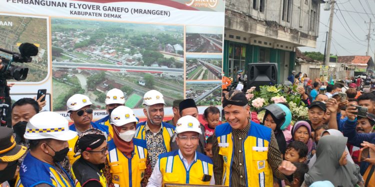 Ganjar Resmikan Flyover Ganefo