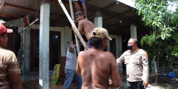 Polres Demak Terjunkan Personel Untuk Bantu Korban Angin Puting Beliung
