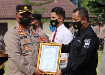 Puluhan Anggota Polres Demak dapat Penghargaan dari Kapolres Demak