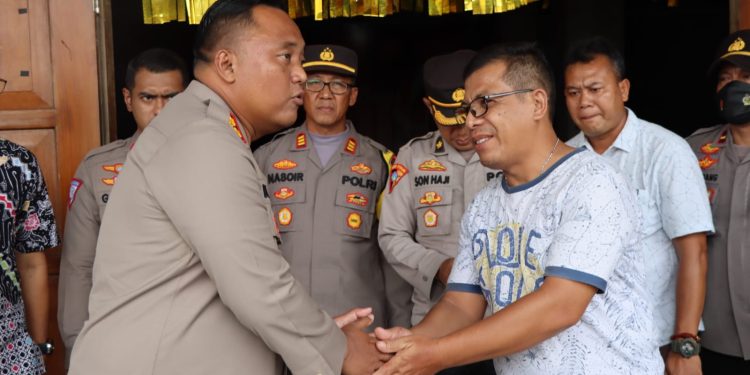 Pastikan Kesiapan OLC 2022, Kapolres Demak Cek Pos Pengamanan dan Gereja