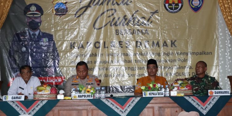 Polres Demak Gelar ‘Jum’at Curhat di Desa Bakung