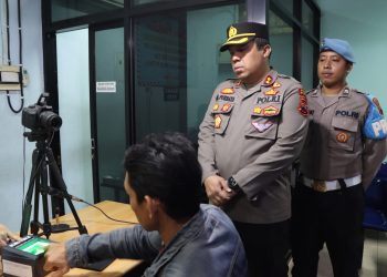 Kapolres Demak Cek Pelayanan SIM di Kantor Satpas Demak