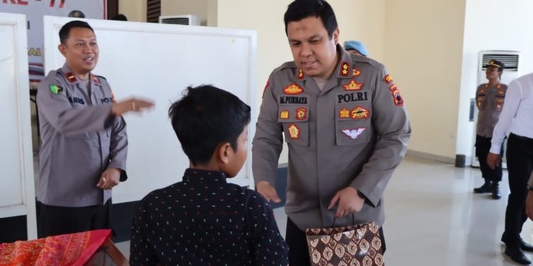 Polres Demak Gelar Khitanan Massal, Di Hari Bhayangkara ke-77