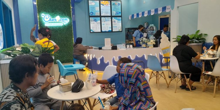 Rasanya Tidak Neg, Es Krim Cherizen Berbahan Susu Lokal Digemari Konsumen