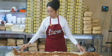 Lunpia Cik Meme Kembali Gelar Promo Beli 1 Gratis 1