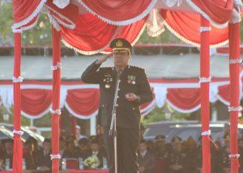 Kapolres Demak Pimpin Upacara Penurunan Bendera HUT Ke-78 Kemerdekaan RI