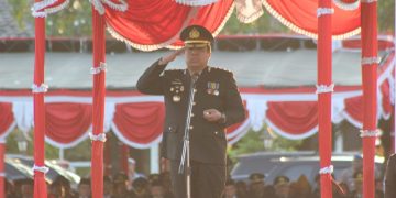 Kapolres Demak Pimpin Upacara Penurunan Bendera HUT Ke-78 Kemerdekaan RI