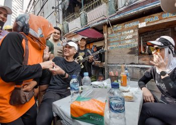 Kagetnya Bakul Mie Ayam, Pagi-Pagi Didatangi Ganjar Pranowo