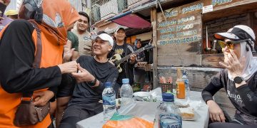 Kagetnya Bakul Mie Ayam, Pagi-Pagi Didatangi Ganjar Pranowo