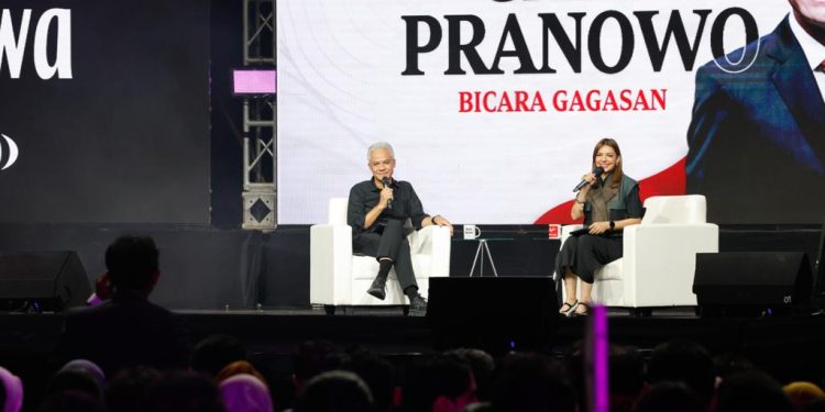 Ganjar Disambut Antusias Mahasiswa UGM; Seperti Pulang Kampung