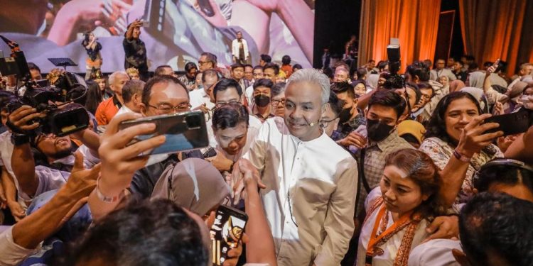 Solusi Ganjar Soal Tiktok Shop dan Jualan Artis yang Matikan Pasar Tradisional