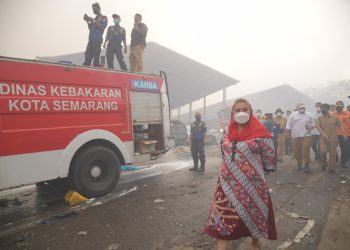 Atas Inisiasi Mbak Ita, Damkar Dapat Alat-alat Pemadam Kebakaran Baru