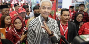 Ganjar Beberkan Isi Bisikan Jokowi, Kode Keras Dukungan Penuh?