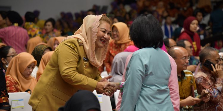 Hadiri Kick Off Peringatan Hari Ibu Nasional, Mbak Ita Dorong Kaum Perempuan Bisa Lebih Berdaya