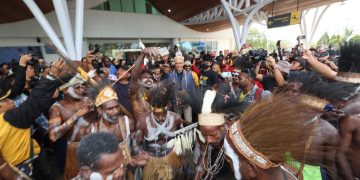 Hari Pertama Kampanye, Ganjar Disambut Meriah Warga Papua