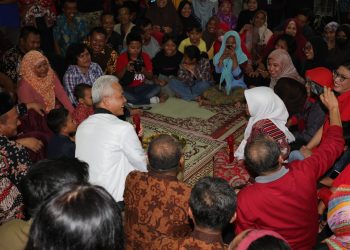Bahagianya Susilo, Ganjar Menginap di Rumah Hasil Kerja Anaknya yang Lulusan SMKN Jateng