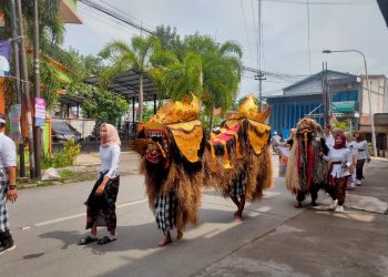 Ribuan Pelajar Ikuti Karnaval Budaya Artsantara