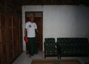 Ganjar Nginap di Rumah Petani Gunungkidul, Warga; Kaya Ketiban Pulung