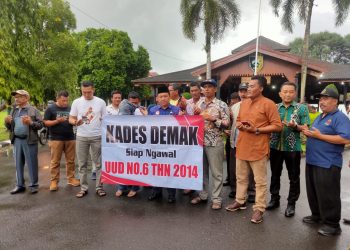Ratusan Kades Yang Tergabung Dalam KIB Geruduk Senayan
