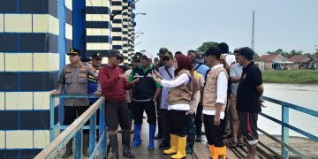 Antisipasi Banjir Bupati Cek Tanggul Sungai Wulan