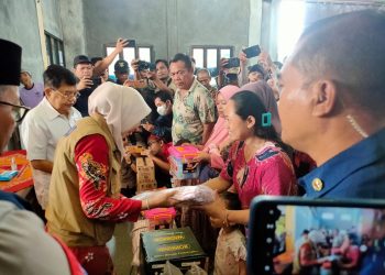 Jusuf Kala Datangi Pengungsi Demak, Pastikan Kebutuhan Mereka Terpenuhi