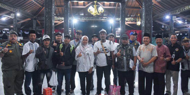 Ratusan Pemudik Disambut Bupati