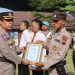 Kapolres Demak Beri Penghargaan Kepada Anggota dan Satpam Berprestasi