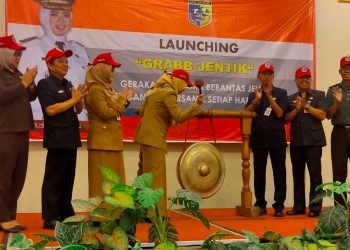 Atasi DBD di Demak Bupati melaunching Grabb Jentik