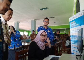 Bupati Eistianah Buka Bintek Pengelolaan Perpustakaan Sekolah Berbasis Otomasi