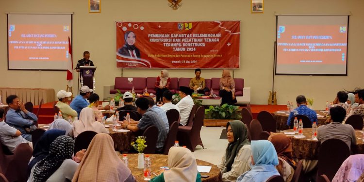 Bupati Buka Pembinaan Kapasitas Kelembagaan Konstruksi dan Pelatihan Tenaga Terampil Konstruksi